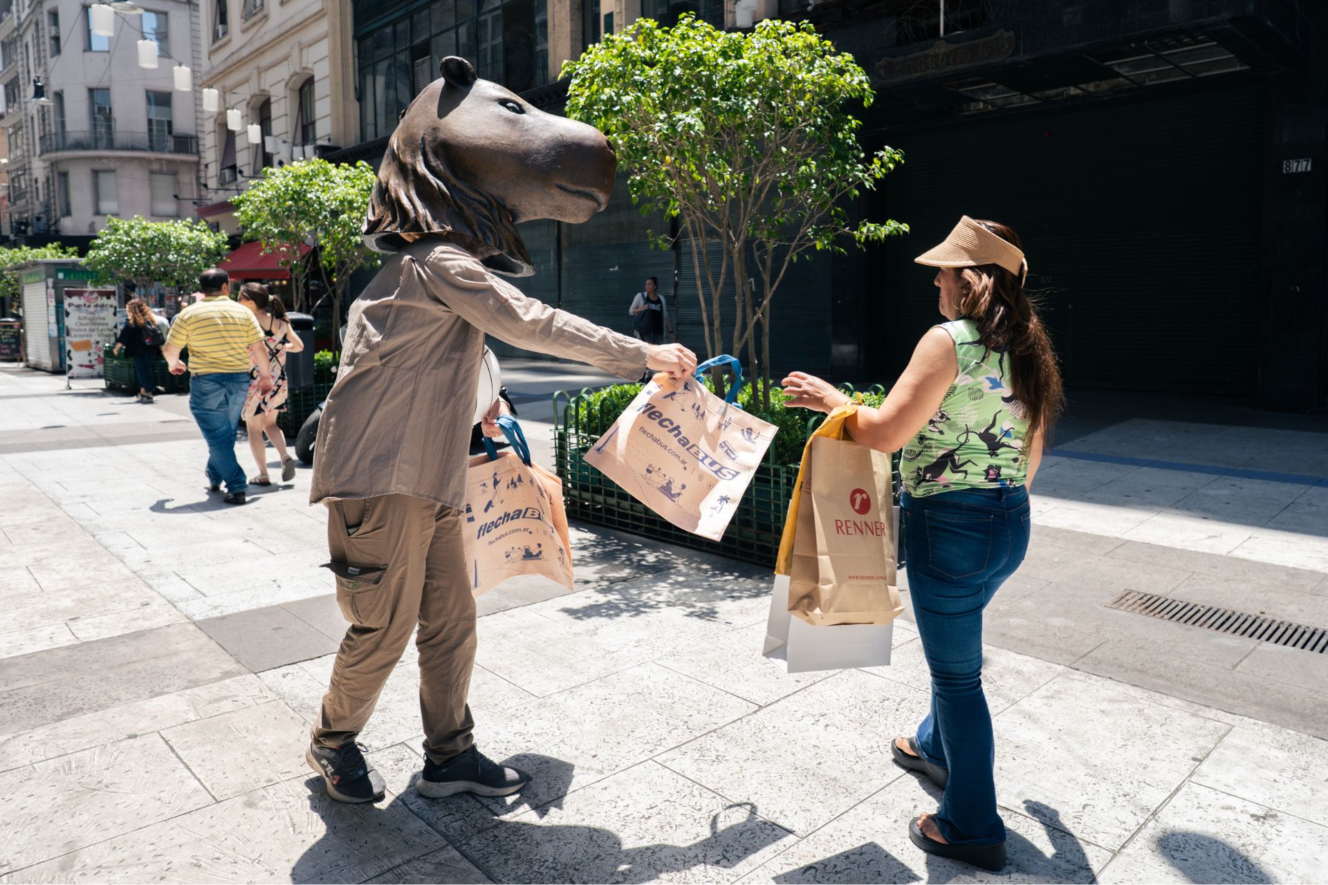 El Carpincho entrerriano llevó la propuesta turística al microcentro porteño